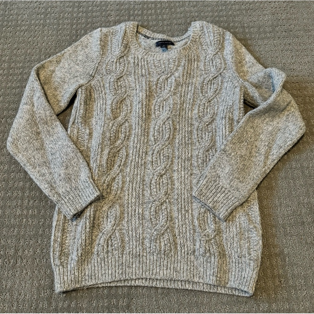 Tommy Hilfiger size medium grey cable knit detail sweater